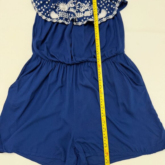 NWT Between Me & You Women's Royal Blue Floral Strapless Jumpsuit Size L - Picture 2 of 4